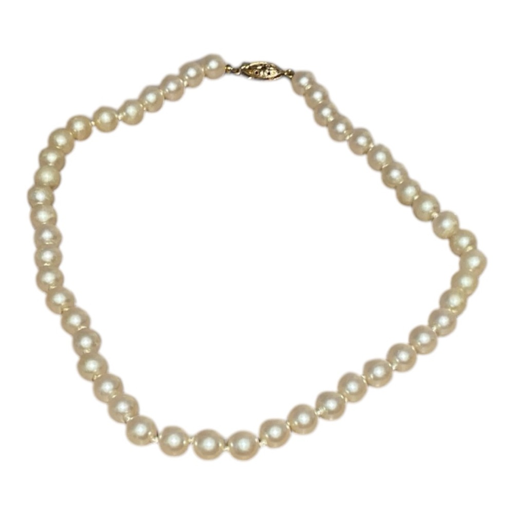 Faux Pearl Necklace Vintage 18” white - Picture 5 of 10